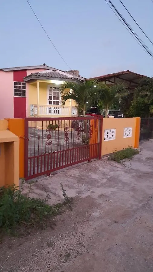 Sucasa Apartment Willemstad